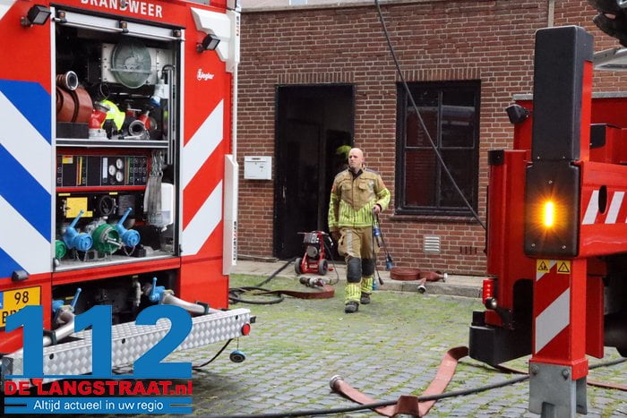 Bankstel vliegt in de brand in bedrijfspand in Waalwijk 7 Bankstel vliegt in de brand in bedrijfspand in Waalwijk 112 De Langstraat