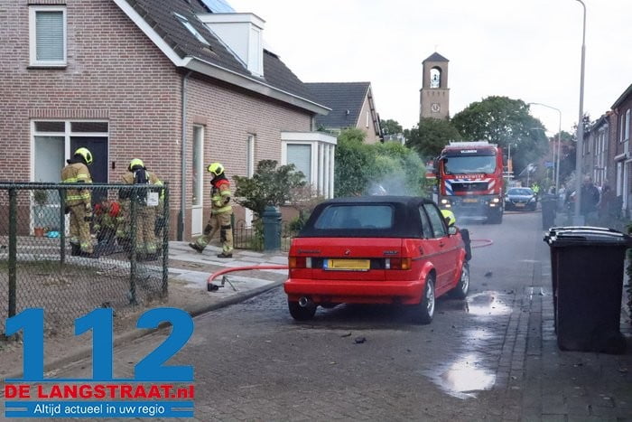 Na 31 jaar rijden slaat de vlam in de pan: klassieke Volkswagen-cabriolet verwoest door brand 6 Na 31 jaar rijden slaat de vlam in de pan: klassieke Volkswagen-cabriolet verwoest door brand 112 De Langstraat