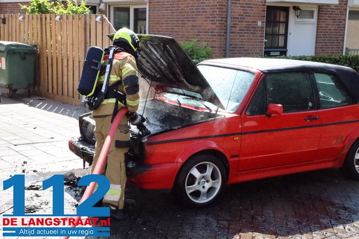Na 31 jaar rijden slaat de vlam in de pan: klassieke Volkswagen-cabriolet verwoest door brand 9 Na 31 jaar rijden slaat de vlam in de pan: klassieke Volkswagen-cabriolet verwoest door brand 112 De Langstraat