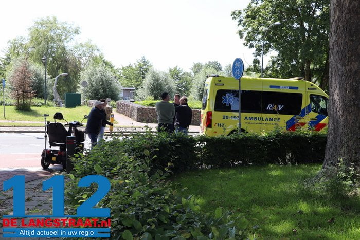 Automobilist gaat ervandoor na aanrijding met fietser aan de Burg. van der Klokkenlaan Waalwijk 1 Automobilist gaat ervandoor na aanrijding met fietser aan de Burg. van der Klokkenlaan Waalwijk 112 De Langstraat