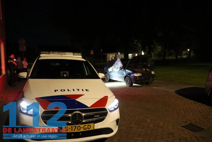 Beschadigde auto gedumpt Julianalaan Sprang-Capelle 10 Beschadigde auto gedumpt Julianalaan Sprang-Capelle 112 De Langstraat