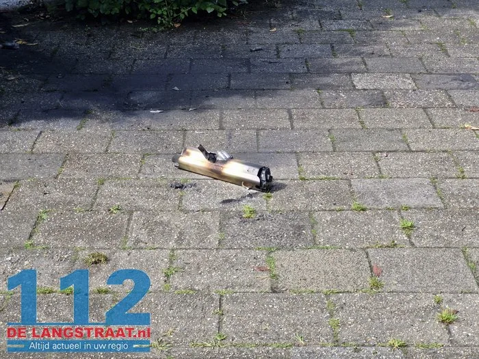 Fietsaccu vliegt in brand en ontploft in Loon op Zand 1 Fietsaccu vliegt in brand en ontploft in Loon op Zand 112 De Langstraat
