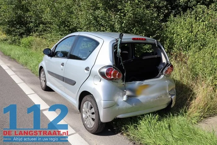 Ongeval met twee auto’s en een busje bij Kaatsheuvel: meerdere lichtgewonden 2 Ongeval met twee auto’s en een busje bij Kaatsheuvel: meerdere lichtgewonden 112 De Langstraat
