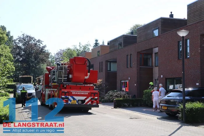 Brand op dak na dakwerkzaamheden Plantlust Waalwijk 1 Brand op dak na dakwerkzaamheden Plantlust Waalwijk 112 De Langstraat