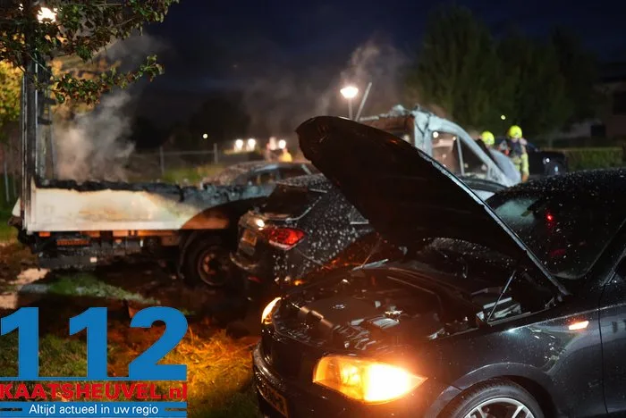 Grote ravage door vier autobranden in Wijk en Aalburg, politie kan opzet nog niet uitsluiten 5 Grote ravage door vier autobranden in Wijk en Aalburg, politie kan opzet nog niet uitsluiten 112 De Langstraat