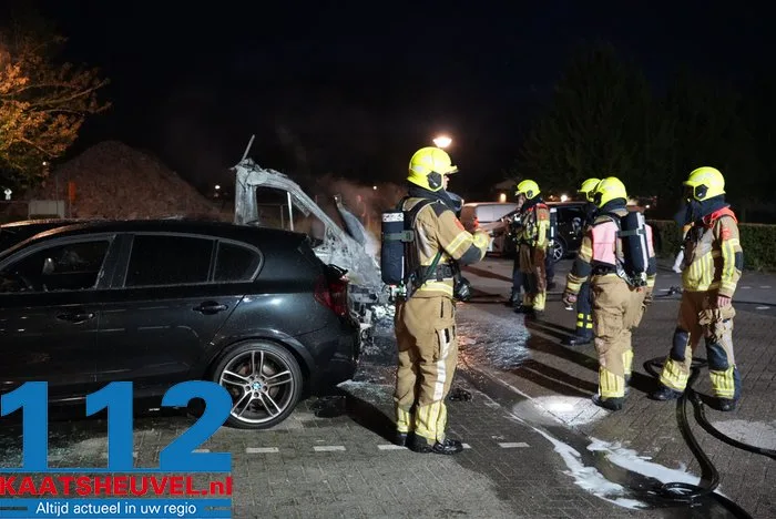 Grote ravage door vier autobranden in Wijk en Aalburg, politie kan opzet nog niet uitsluiten 6 Grote ravage door vier autobranden in Wijk en Aalburg, politie kan opzet nog niet uitsluiten 112 De Langstraat