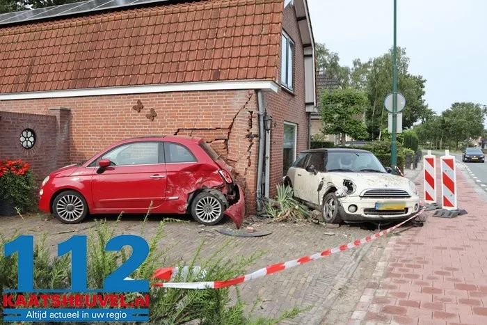Dronken automobilist zonder rijbewijs knalt op huis in Kaatsheuvel, bewoners breken vakantie af. 15 Dronken automobilist zonder rijbewijs knalt op huis in Kaatsheuvel, bewoners breken vakantie af. 112 De Langstraat