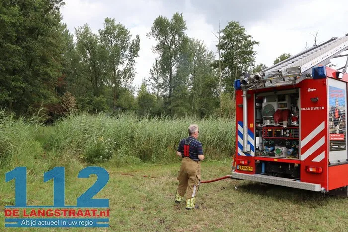 Vuur laait weer op in bosgebied Sprang-Capelle 10 Vuur laait weer op in bosgebied Sprang-Capelle 112 De Langstraat