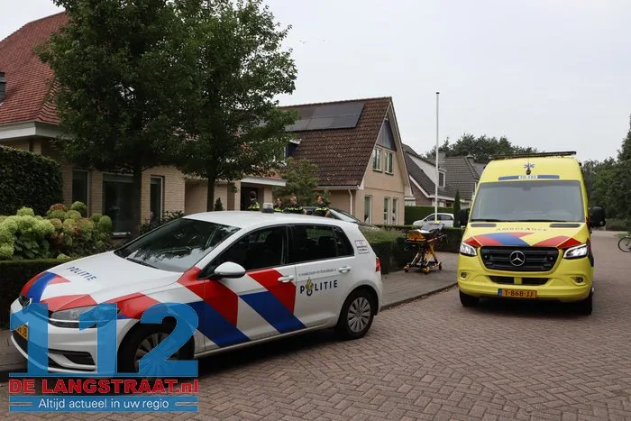 Man zwaargewond na val van dak in Sprang-Capelle: buurtbewoners horen hulpgeroep 1 Man zwaargewond na val van dak in Sprang-Capelle: buurtbewoners horen hulpgeroep 112 De Langstraat