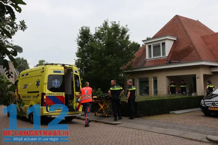 Man zwaargewond na val van dak in Sprang-Capelle: buurtbewoners horen hulpgeroep 6 Man zwaargewond na val van dak in Sprang-Capelle: buurtbewoners horen hulpgeroep 112 De Langstraat
