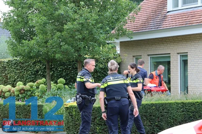 Man zwaargewond na val van dak in Sprang-Capelle: buurtbewoners horen hulpgeroep 12 Man zwaargewond na val van dak in Sprang-Capelle: buurtbewoners horen hulpgeroep 112 De Langstraat
