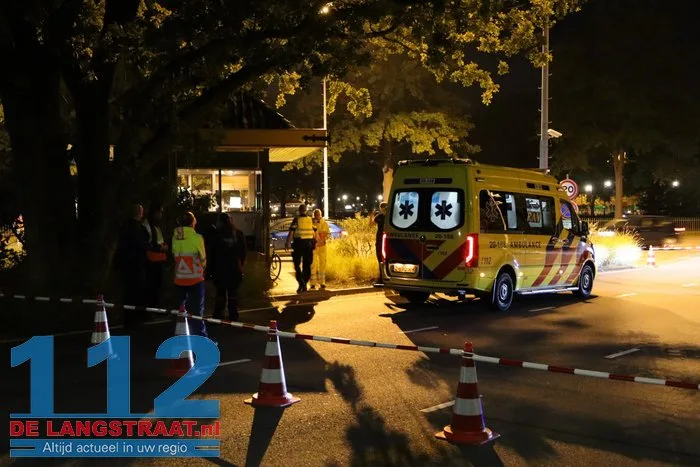 Busje in brand op parkeerplaats bij slagbomen van de Efteling 3 Busje in brand op parkeerplaats bij slagbomen van de Efteling 112 De Langstraat