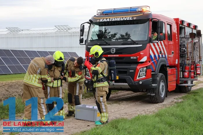 Jerrycans met onbekende vloeistof gevonden in Kaatsheuvel: brandweer voert metingen uit 5 Jerrycans met onbekende vloeistof gevonden in Kaatsheuvel: brandweer voert metingen uit 112 De Langstraat
