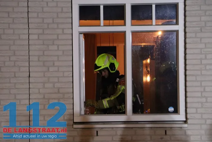 Brand in keuken aan de Burg. de Geusstraat Waalwijk 10 Brand in keuken aan de Burg. de Geusstraat Waalwijk 112 De Langstraat