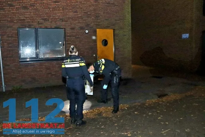 Voordeur in brand woning na harde knal Kaatsheuvel 12 Voordeur in brand woning na harde knal Kaatsheuvel 112 De Langstraat