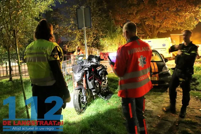 Motorrijder gewond bij aanrijding in Waspik 7 Motorrijder gewond bij aanrijding in Waspik 112 De Langstraat