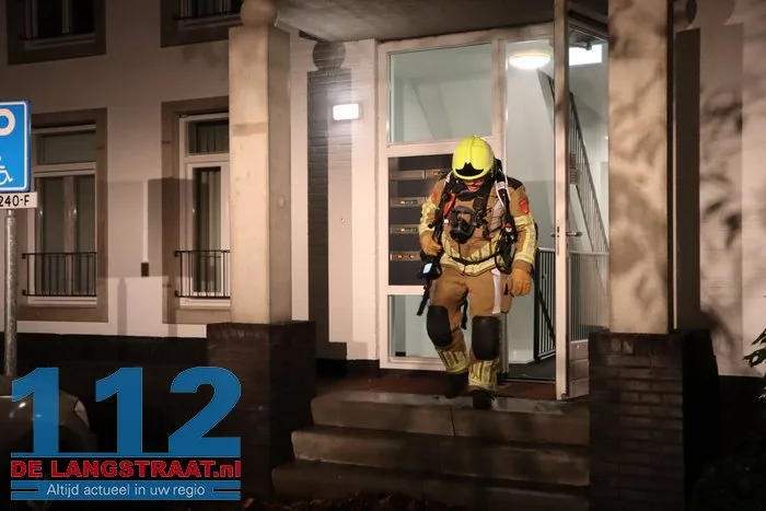 Ovenwanten in magnetron veroorzaken rook- en stankoverlast in Loonse woning 9 Ovenwanten in magnetron veroorzaken rook- en stankoverlast in Loonse woning 112 De Langstraat
