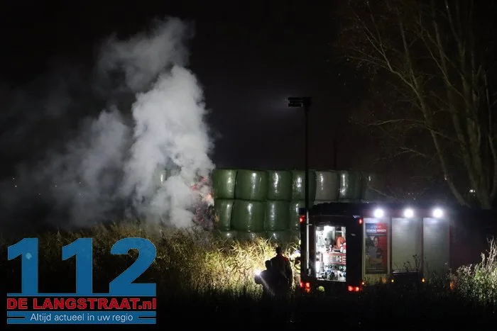 Veel rook bij buitenbrand Winterdijk Sprang-Capelle 6 Veel rook bij buitenbrand Winterdijk Sprang-Capelle 112 De Langstraat