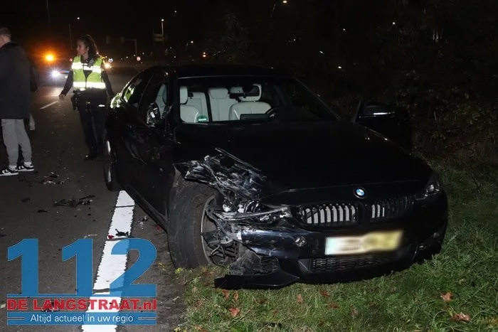 Ongeval met vijf auto's op Midden-Brabantweg bij Kaatsheuvel, één auto was pas een maand oud 15 Ongeval met vijf auto's op Midden-Brabantweg bij Kaatsheuvel, één auto was pas een maand oud 112 De Langstraat