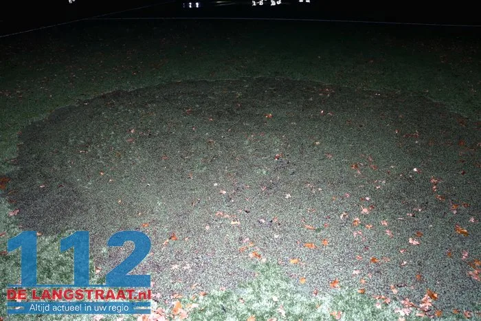 Brand gesticht bij voetbalclub SSC'55 in Sprang-Capelle, kunstgrasveld op drie plekken beschadigd 9 Brand gesticht bij voetbalclub SSC'55 in Sprang-Capelle, kunstgrasveld op drie plekken beschadigd 112 De Langstraat