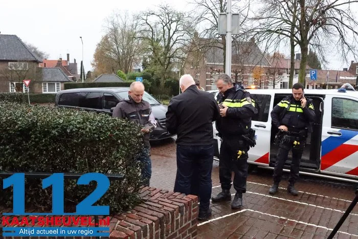 Gemeentehuis van Heusden tijdelijk ontruimd na alarmerende vondst, maar ‘verdacht pakket’ blijkt doosje van Greetz 112 De Langstraat