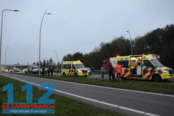 Botsing tussen vijf voertuigen zorgt voor veel schade en lange file 2 Botsing tussen vijf voertuigen zorgt voor veel schade en lange file 112 De Langstraat