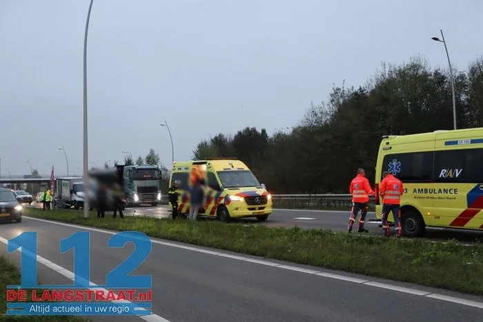 Botsing tussen vijf voertuigen zorgt voor veel schade en lange file 3 Botsing tussen vijf voertuigen zorgt voor veel schade en lange file 112 De Langstraat