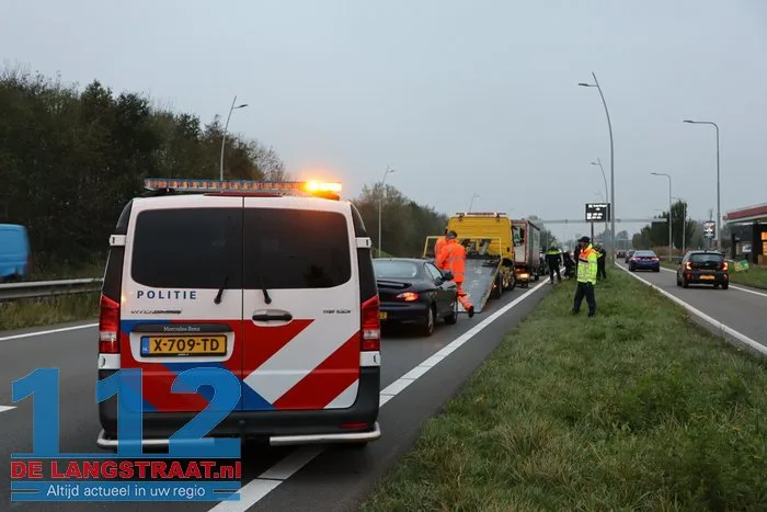 Botsing tussen vijf voertuigen zorgt voor veel schade en lange file 24 Botsing tussen vijf voertuigen zorgt voor veel schade en lange file 112 De Langstraat
