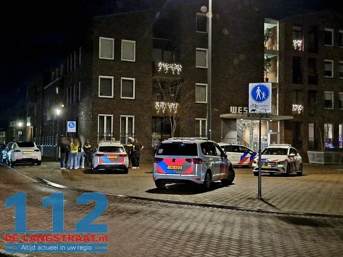 Opstootje bij theater Het Klavier in Kaatsheuvel, twee groepen uit elkaar gehaald 1 Opstootje bij theater Het Klavier in Kaatsheuvel, twee groepen uit elkaar gehaald 112 De Langstraat
