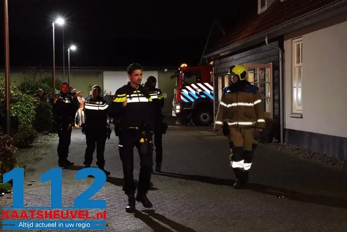 Feestvierders moeten snel zaal Dries van Peere in Haarsteeg verlaten, brandweer blust vuur op zolder 1 Feestvierders moeten snel zaal Dries van Peere in Haarsteeg verlaten, brandweer blust vuur op zolder 112 De Langstraat
