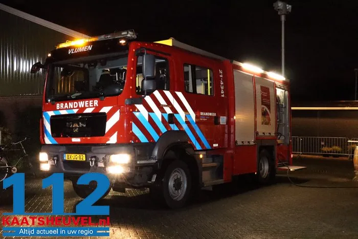 Feestvierders moeten snel zaal Dries van Peere in Haarsteeg verlaten, brandweer blust vuur op zolder 2 Feestvierders moeten snel zaal Dries van Peere in Haarsteeg verlaten, brandweer blust vuur op zolder 112 De Langstraat