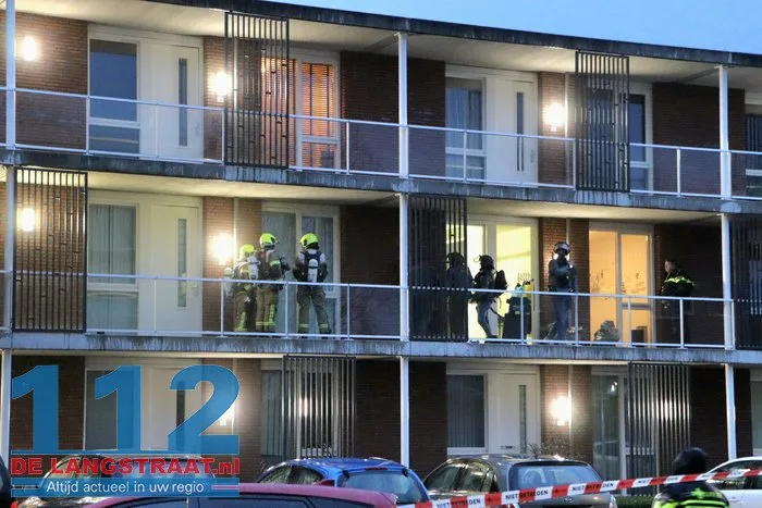 Arrestatieteam haalt verwarde man uit woning Noordstraat Waalwijk 44 Arrestatieteam haalt verwarde man uit woning Noordstraat Waalwijk 112 De Langstraat
