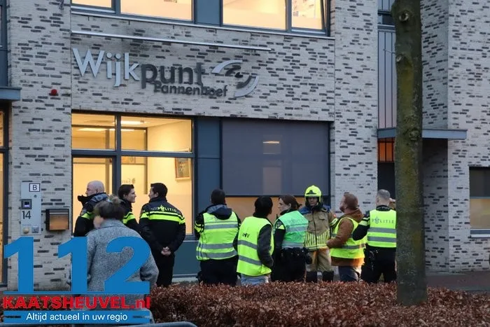 Gezondheidscentrum in Kaatsheuvel ontruimd door ‘vreemde lucht’ 8 Gezondheidscentrum in Kaatsheuvel ontruimd door ‘vreemde lucht’ 112 De Langstraat