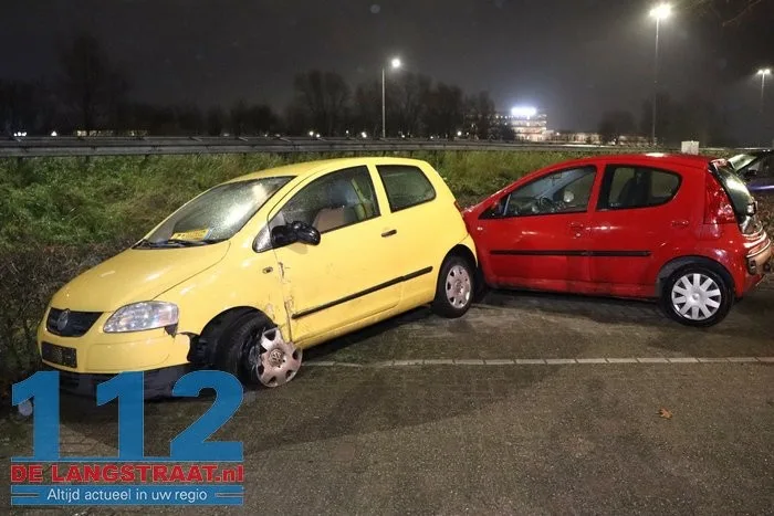 Dronken bestuurster veroorzaakt ongeval op de Taxandriaweg Waalwijk 20 Dronken bestuurster veroorzaakt ongeval op de Taxandriaweg Waalwijk 112 De Langstraat