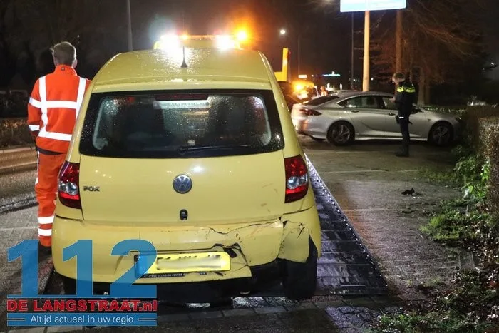 Dronken bestuurster veroorzaakt ongeval op de Taxandriaweg Waalwijk 21 Dronken bestuurster veroorzaakt ongeval op de Taxandriaweg Waalwijk 112 De Langstraat