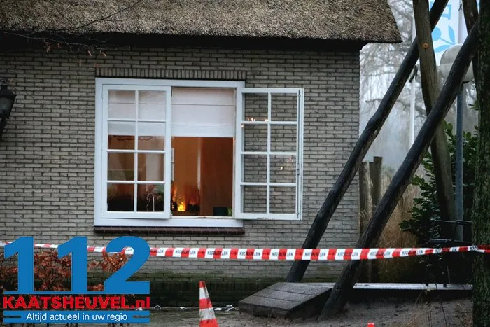 Man dringt kantoor van Europarcs in Kaatsheuvel binnen, bedreigt personeelslid en vraagt om geld 9 Man dringt kantoor van Europarcs in Kaatsheuvel binnen, bedreigt personeelslid en vraagt om geld 112 De Langstraat
