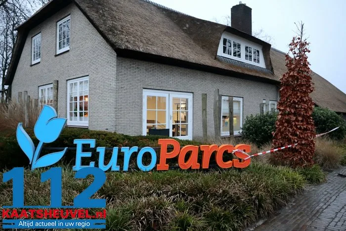 Man dringt kantoor van Europarcs in Kaatsheuvel binnen, bedreigt personeelslid en vraagt om geld 10 Man dringt kantoor van Europarcs in Kaatsheuvel binnen, bedreigt personeelslid en vraagt om geld 112 De Langstraat