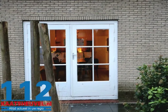 Man dringt kantoor van Europarcs in Kaatsheuvel binnen, bedreigt personeelslid en vraagt om geld 11 Man dringt kantoor van Europarcs in Kaatsheuvel binnen, bedreigt personeelslid en vraagt om geld 112 De Langstraat