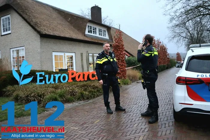 Man dringt kantoor van Europarcs in Kaatsheuvel binnen, bedreigt personeelslid en vraagt om geld 14 Man dringt kantoor van Europarcs in Kaatsheuvel binnen, bedreigt personeelslid en vraagt om geld 112 De Langstraat