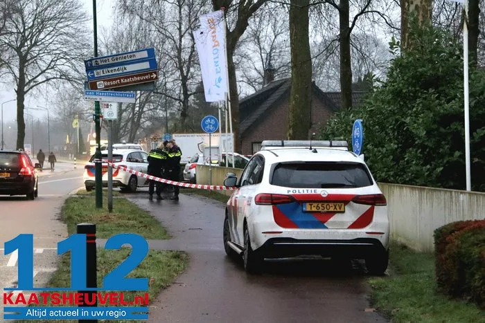 Man dringt kantoor van Europarcs in Kaatsheuvel binnen, bedreigt personeelslid en vraagt om geld 15 Man dringt kantoor van Europarcs in Kaatsheuvel binnen, bedreigt personeelslid en vraagt om geld 112 De Langstraat