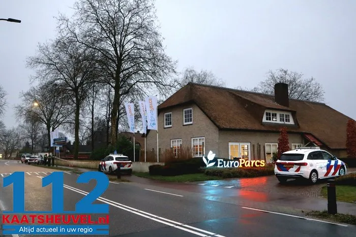 Man dringt kantoor van Europarcs in Kaatsheuvel binnen, bedreigt personeelslid en vraagt om geld 16 Man dringt kantoor van Europarcs in Kaatsheuvel binnen, bedreigt personeelslid en vraagt om geld 112 De Langstraat