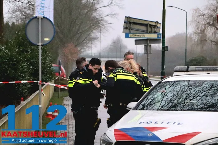 Man dringt kantoor van Europarcs in Kaatsheuvel binnen, bedreigt personeelslid en vraagt om geld 19 Man dringt kantoor van Europarcs in Kaatsheuvel binnen, bedreigt personeelslid en vraagt om geld 112 De Langstraat