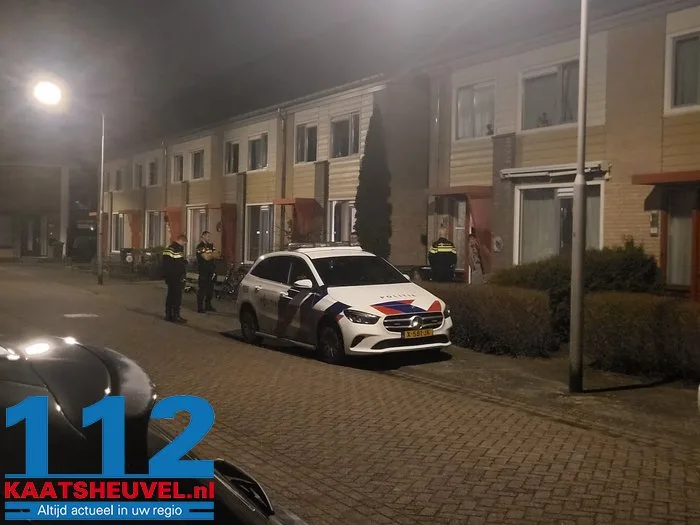 Onrust tussen jongeren in Vlijmen waarbij geprobeerd is iemand te steken 1 Onrust tussen jongeren in Vlijmen waarbij geprobeerd is iemand te steken 112 De Langstraat