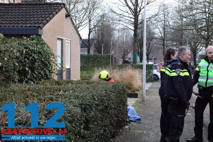 Woningbrand ontstaan in keuken in Drunen, persoon gewond geraakt 12 Woningbrand ontstaan in keuken in Drunen, persoon gewond geraakt 112 De Langstraat