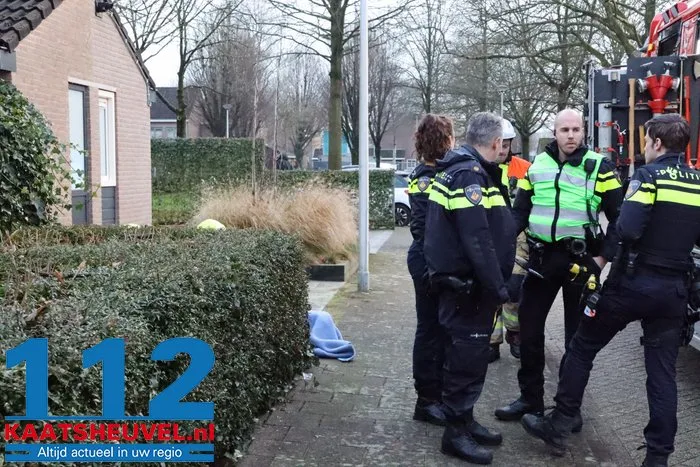 Woningbrand ontstaan in keuken in Drunen, persoon gewond geraakt 14 Woningbrand ontstaan in keuken in Drunen, persoon gewond geraakt 112 De Langstraat