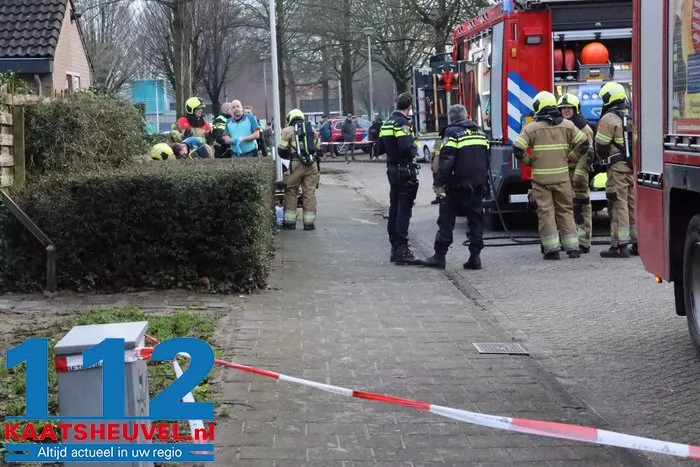 Woningbrand ontstaan in keuken in Drunen, persoon gewond geraakt 17 Woningbrand ontstaan in keuken in Drunen, persoon gewond geraakt 112 De Langstraat