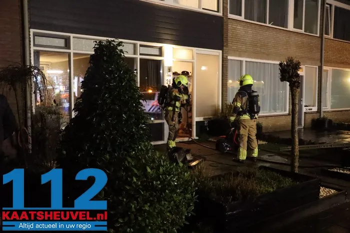 Afzuigkap in brand aan de Dr Kuijperlaan in Waalwijk een persoon heeft brandwonden aan hand 11 Afzuigkap in brand aan de Dr Kuijperlaan in Waalwijk een persoon heeft brandwonden aan hand 112 De Langstraat