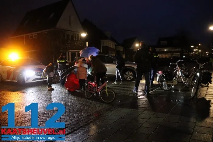 Fietser gewond bij botsing met auto in Kaatsheuvel, kind komt met schrik vrij 1 Fietser gewond bij botsing met auto in Kaatsheuvel, kind komt met schrik vrij 112 De Langstraat