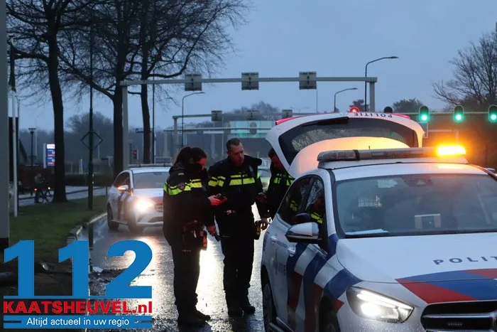 Man rijdt onder invloed lantaarnpaal uit de grond vlak bij Efteling 10 Man rijdt onder invloed lantaarnpaal uit de grond vlak bij Efteling 112 De Langstraat