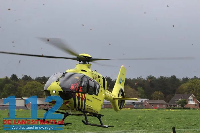 Vrouw zwaargewond door trap van paard in De Moer 9 Vrouw zwaargewond door trap van paard in De Moer 112 De Langstraat
